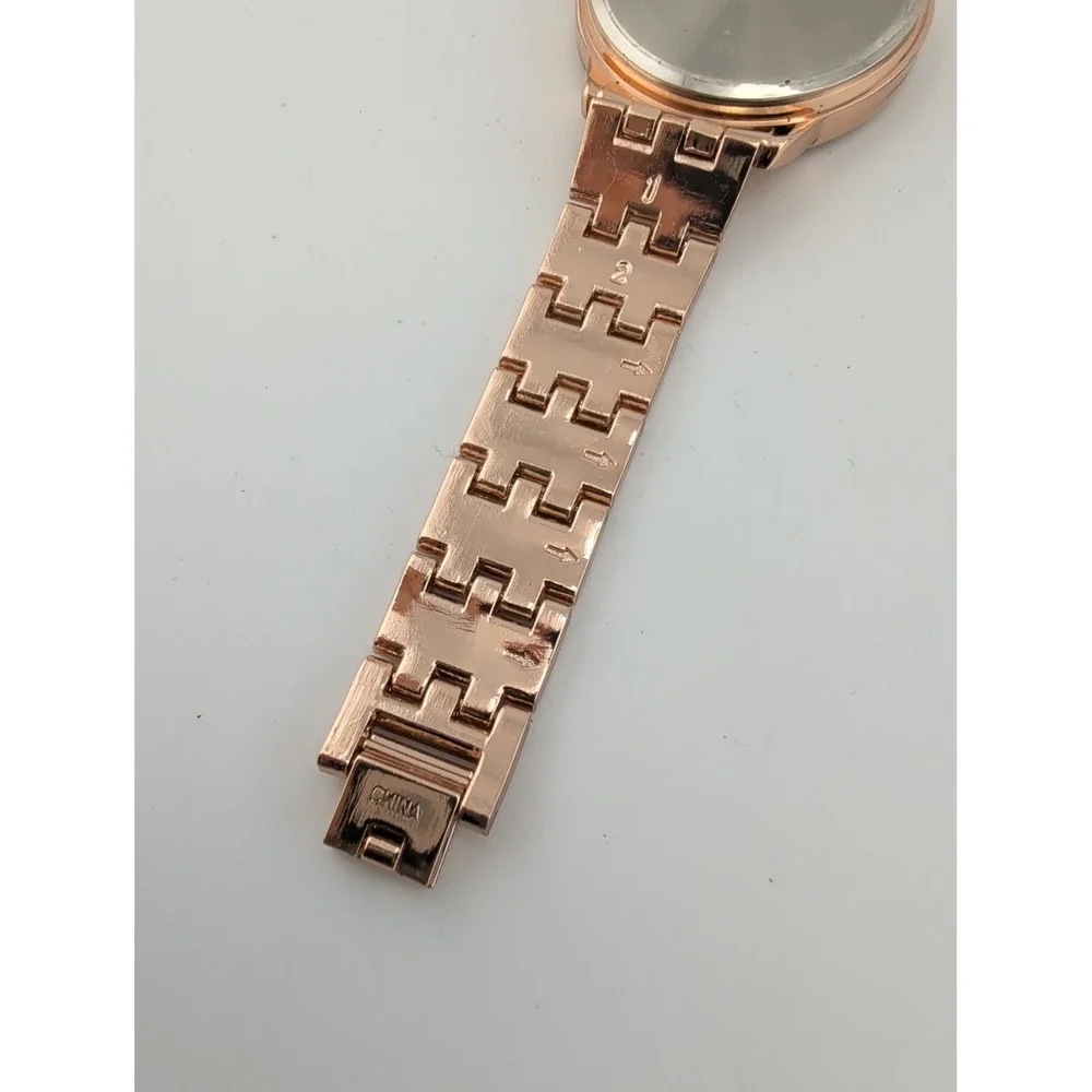 Women's Rose Gold Quartz Watch 38mm Case Crystal Bezel 7.25